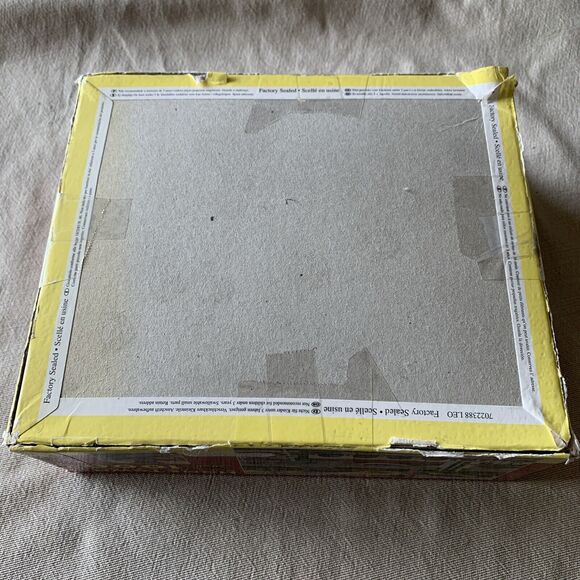 NEW - HOMETOWN COLLECTION PUZZLE GRAND CENTRAL TERMINAL 1000 PIECE NEW SEALED - Picture 2 of 3